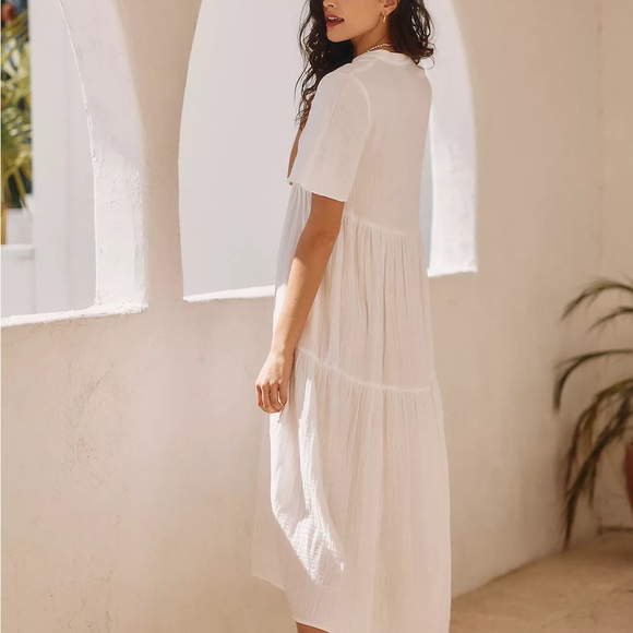 The Kallie Flowy Maxi Dress by Celandine - Picture 2 of 8